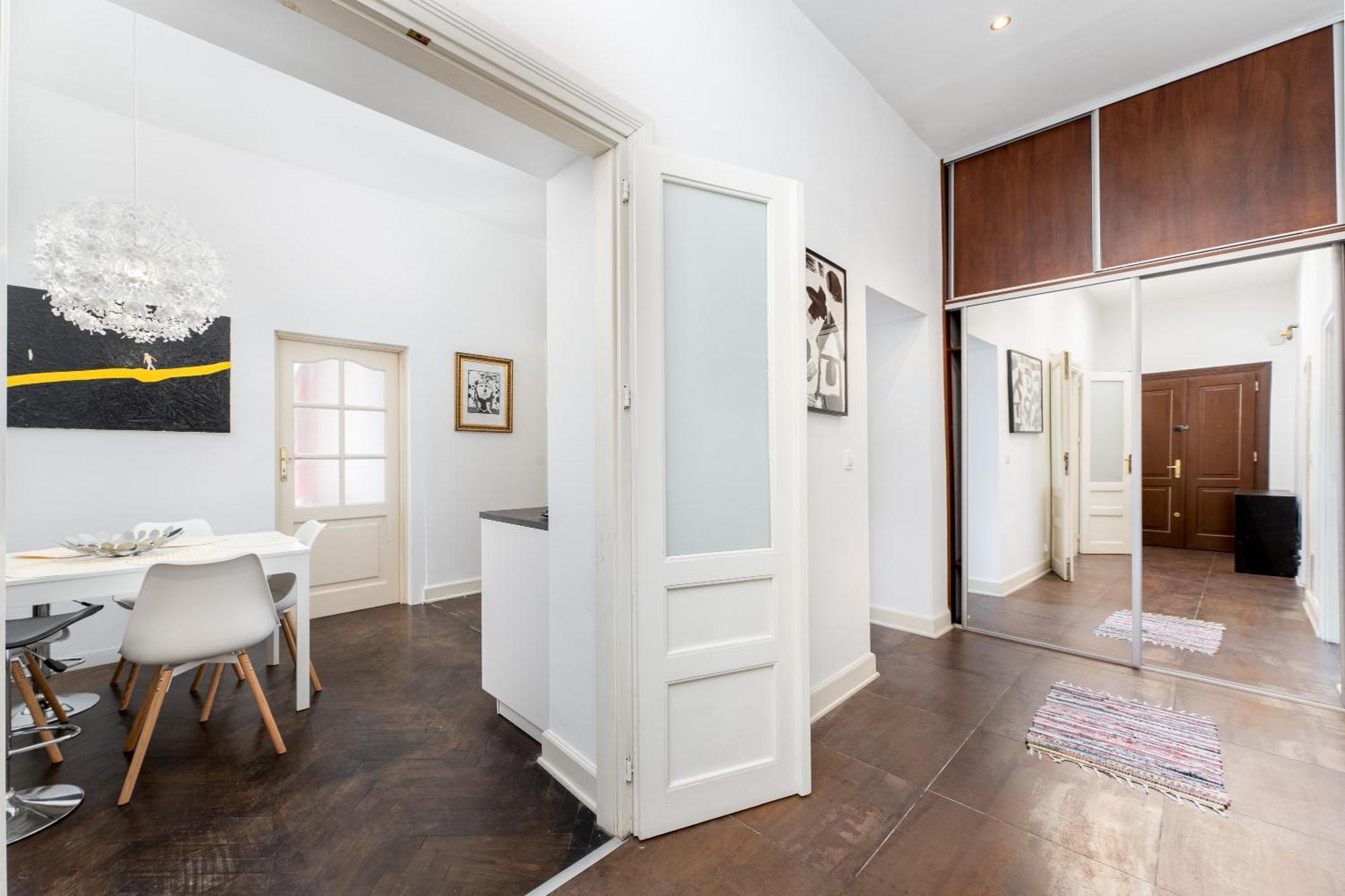 Old Town Spacious Apartment Красков Екстериор снимка